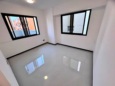 Rooftop apartment with excellent views, first occupancy, two bedrooms plus one bedroom, two master bedrooms, new building