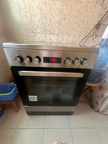Used freestanding electric oven and cooker - stainless steel
