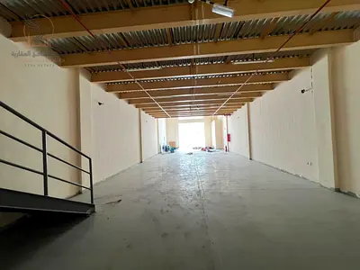 شبرة للإيجار في صناعية عجمان مساحة 3600 قدم مناسبة لجميع الأنشطة.