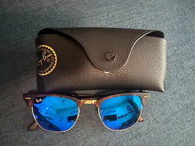 Brand new with box Ray-Ban Sunglasses with Original Case (Box Included)