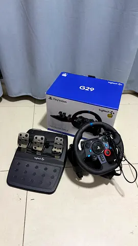 Logitech G29 Driving Force Racing Wheel + Pedals (Good Condition)