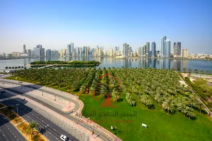 The most beautiful three-bedroom master apartment with a full sea view, first row on the lake, with air conditioning paid by the owner, parking, gym,