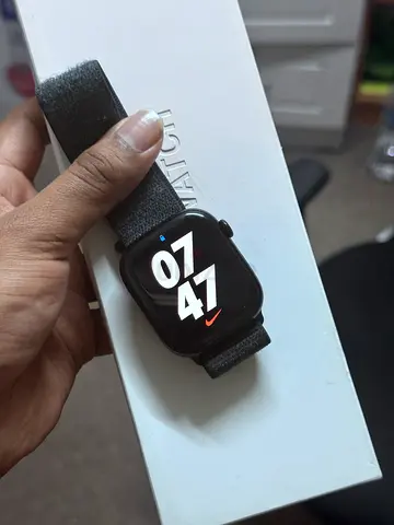 Apple Watch Series 10 (46mm Aluminum, 64GB) - GPS, Good Condition