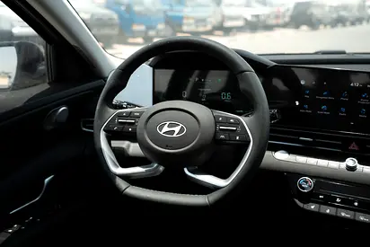 2025 Hyundai ELANTRA 照片 10
