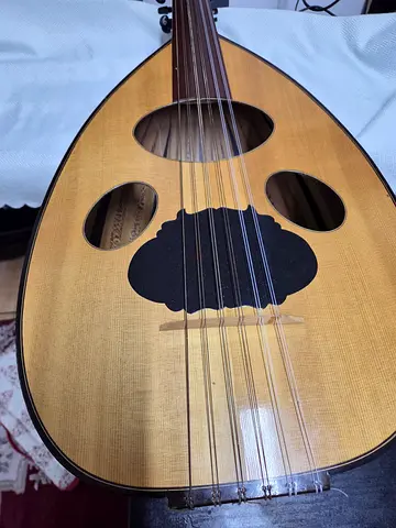 Oud for sale
