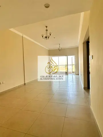 One-bedroom apartment with free air conditioning, parking, central gas, laundry room and dressing r