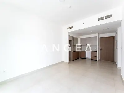 Vacant | Creek View | High Floor