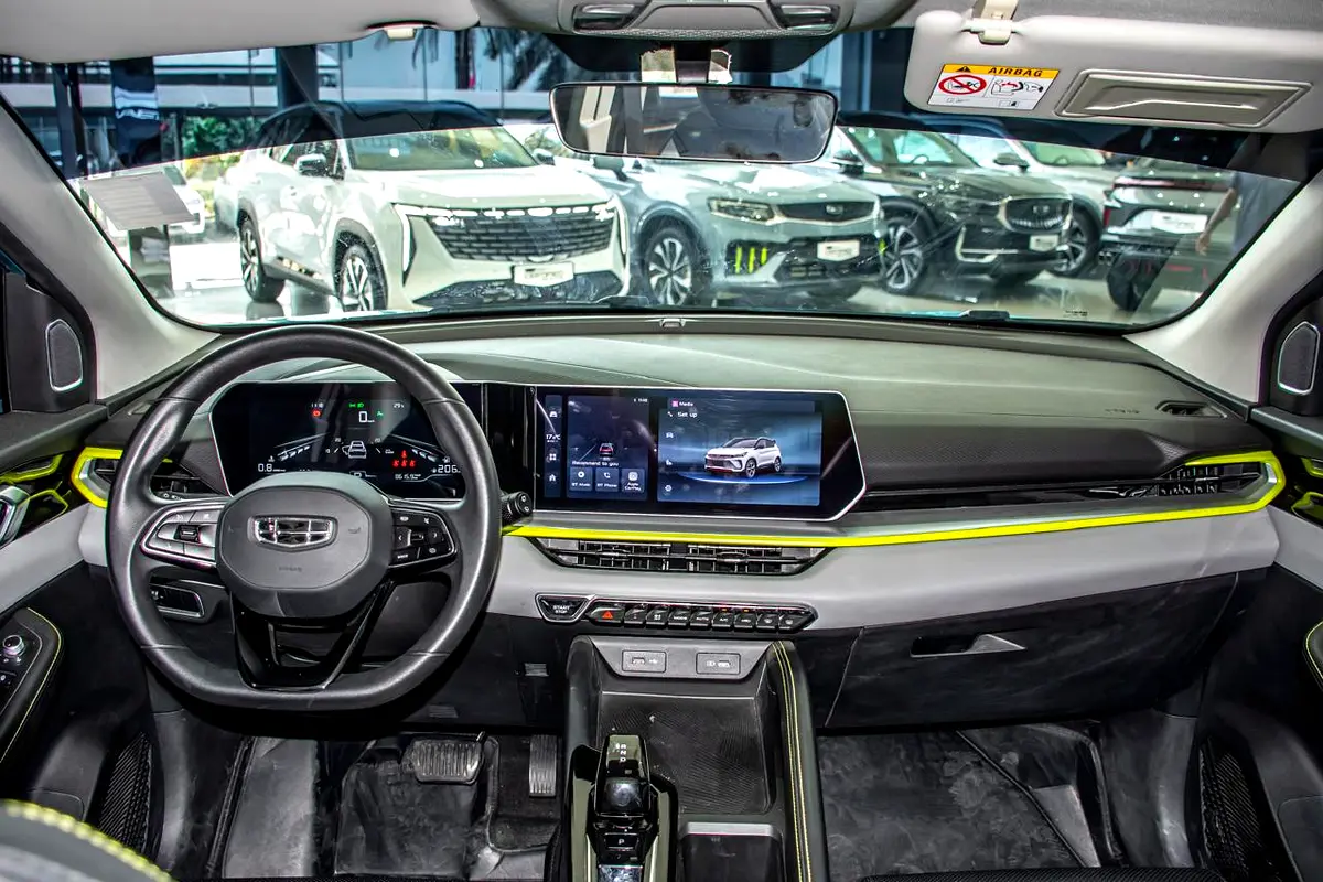 Geely Coolray 2025