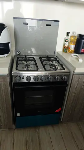 Gas cooker and oven - Midea