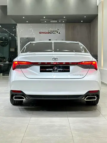 2021 Toyota AVALON — фото 6