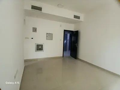 Lavish 1bhk full family building in muwailah sharjah 30k