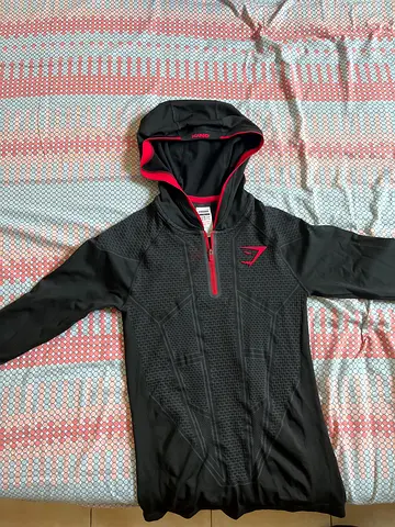 Gymshark Onyx v1 hoodie (size s)