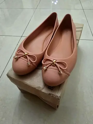 Melissa Doll Shoes - Dark Beige - Size US 5