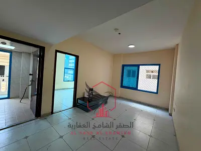 غرفه وصاله في المجاز1 مع بلكون   موقع مميز وحيوي قريب ع بحيره خالد و من كل الخدمات مثل المقاهي والمتاجر وقريب من مخرج دبي