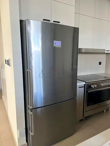 Bosch 8series Bottom Freezer Refrigerator