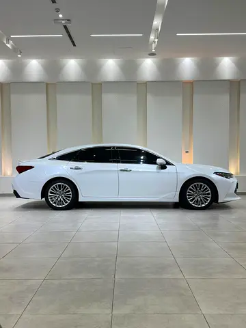 2021 Toyota AVALON — фото 8