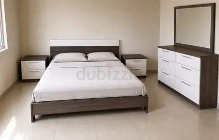 Complete Matching Bedroom Furniture Set with Mattress
