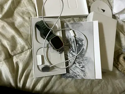 Apple Watch with Magnetic Charger and Green Sport Band - Good Condition