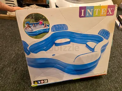 New Inflatable swimming pool Medium size (2.3M. 2.3M)