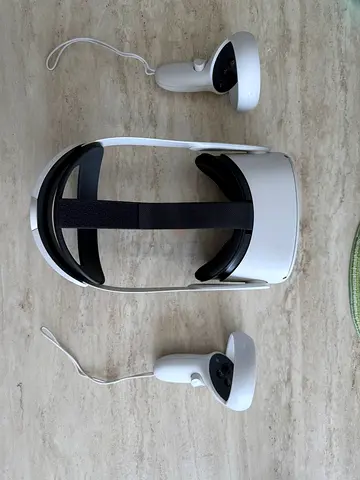 Meta Quest 2 VR Headset with 2 Controllers & Upgraded Head Strap