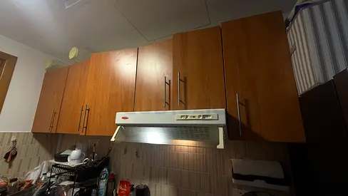 Set of 4 Wall-Mounted Kitchen Cabinets - Good Condition, Wood Finish