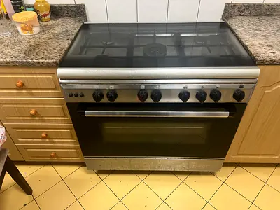 Stainless Steel 5 Burner Gas Cooker with Large Oven