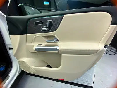 2021 Mercedes-BENZ GLB — миниатюра 12