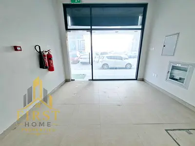 Nice shop just 34k ready to move near qasba canal inside one bathroom