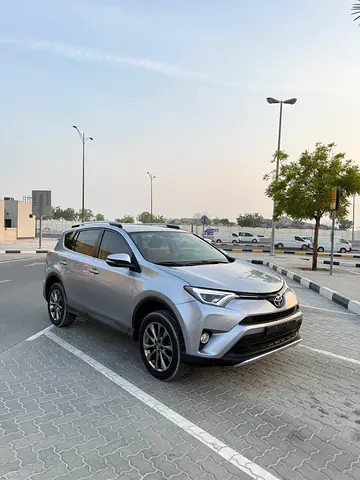 2018 Toyota RAV 4 — фото 3