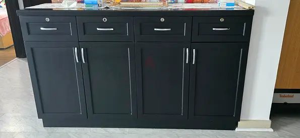 Wine cabinet