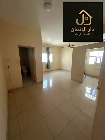 فرصة ذهبية للإيجار استديو منطقه الناصرية مطبخ منفصل موقع حيوي وقريب من جميع الخدمات