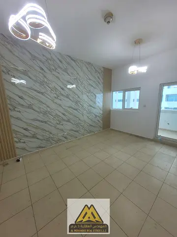 Spacious bedroom and living room Built-in wardrobes Laundry room Two bathrooms Direct garden view