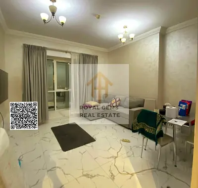 Luxury apartment in a prime location and directly on sheikh Rashid bin saeed+ready to move in+ownership available