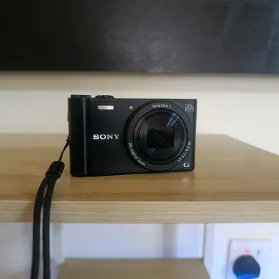 Sony Cyber-shot compact digital camera - DSC- WX350 - well kept, 20x zoom