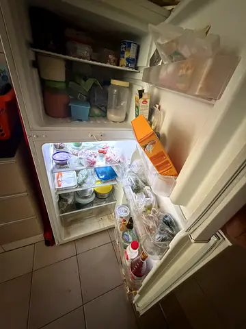 Used single-door refrigerator in working condition - 2 door fridge