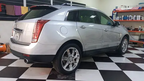 2011 Cadillac SRX 照片 2
