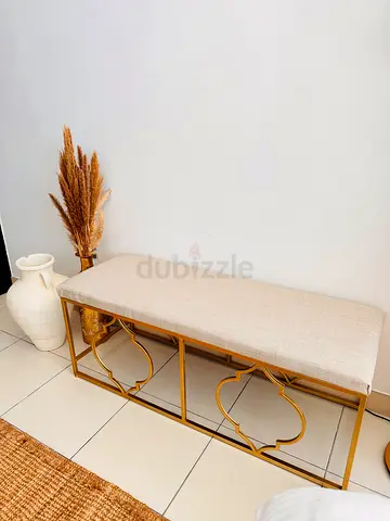 Gold Metal Bench with Beige Upholstered Seat - Bench in excellent