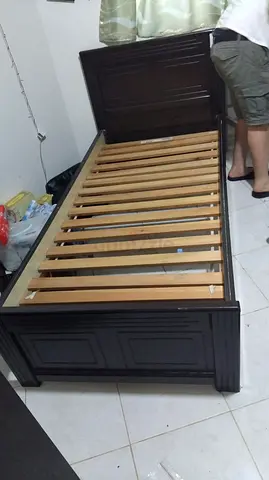 Single bed with mattress