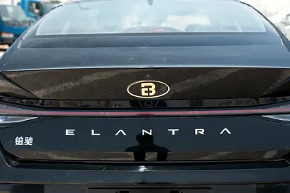 2025 Hyundai ELANTRA 照片 7