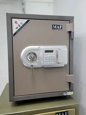 MAF electronic security safe with digital keypad and key override