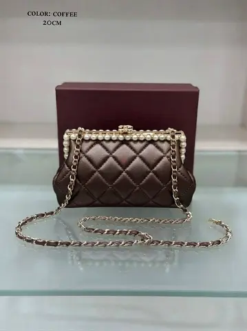 Chanel Coffee quilted leather chain-strap shoulder bag, 20cm