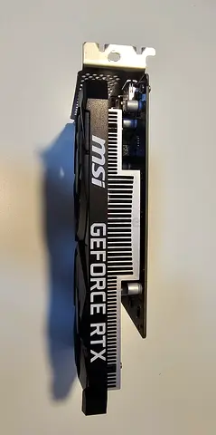 MSI GeForce RTX 3050 VENTUS 6 GB RAM - good condition