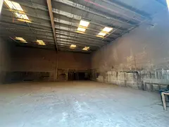 Ground floor warehouse for annual rent in Al Jurf Industrial Area, Ajman. Area: 3,250 sq ft. Prime l