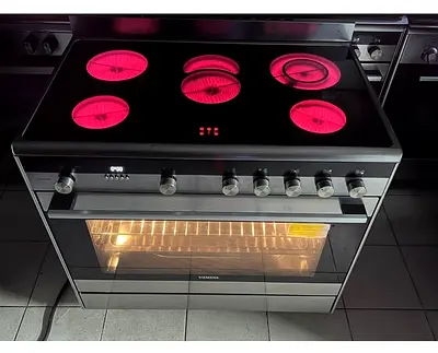 Siemens 90cm Electric Cooker + Millen 90cm Hood (Complete Kitchen Set)
