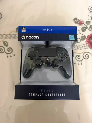 Nacon Wired Compact Controller for PS4 - Brand New - Licensed By Sony