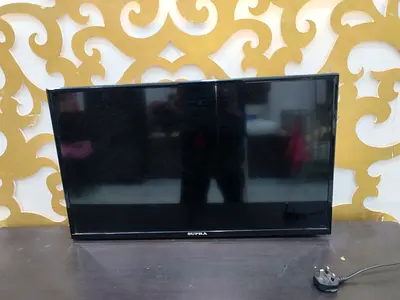 Supra 32-inch LED TV in working condition