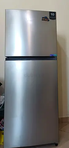 Hisense Top Freezer Refrigerator - Silver, excellent Working Condition
