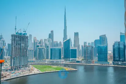 SUMMER BIGGEST DISCOUNT ! | Stylish Studio with Canal Views | Near Burj Khalifa & Dubai Mall| All B