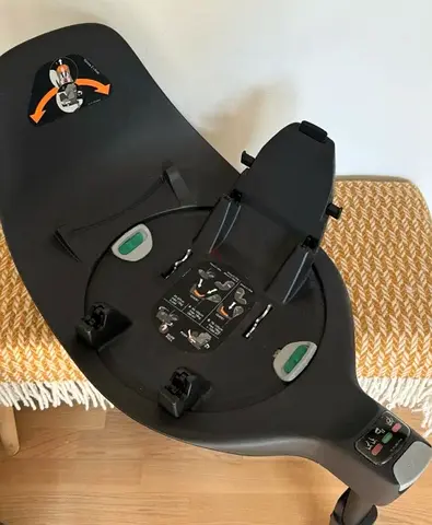 Cybex Z rotating  isofix base