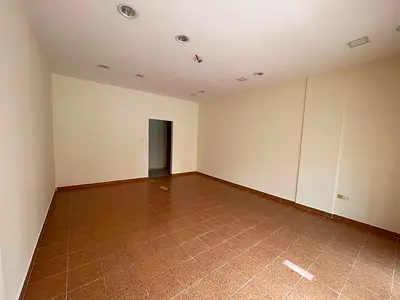 Front Side | Street facing | High Visibility | Confirm Deal